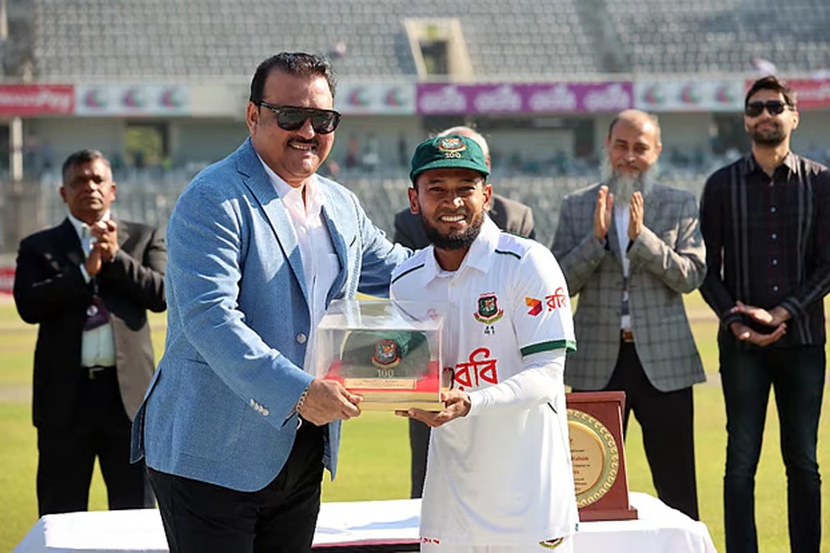 মুশফিকুর রহিম, শততম টেস্টে।