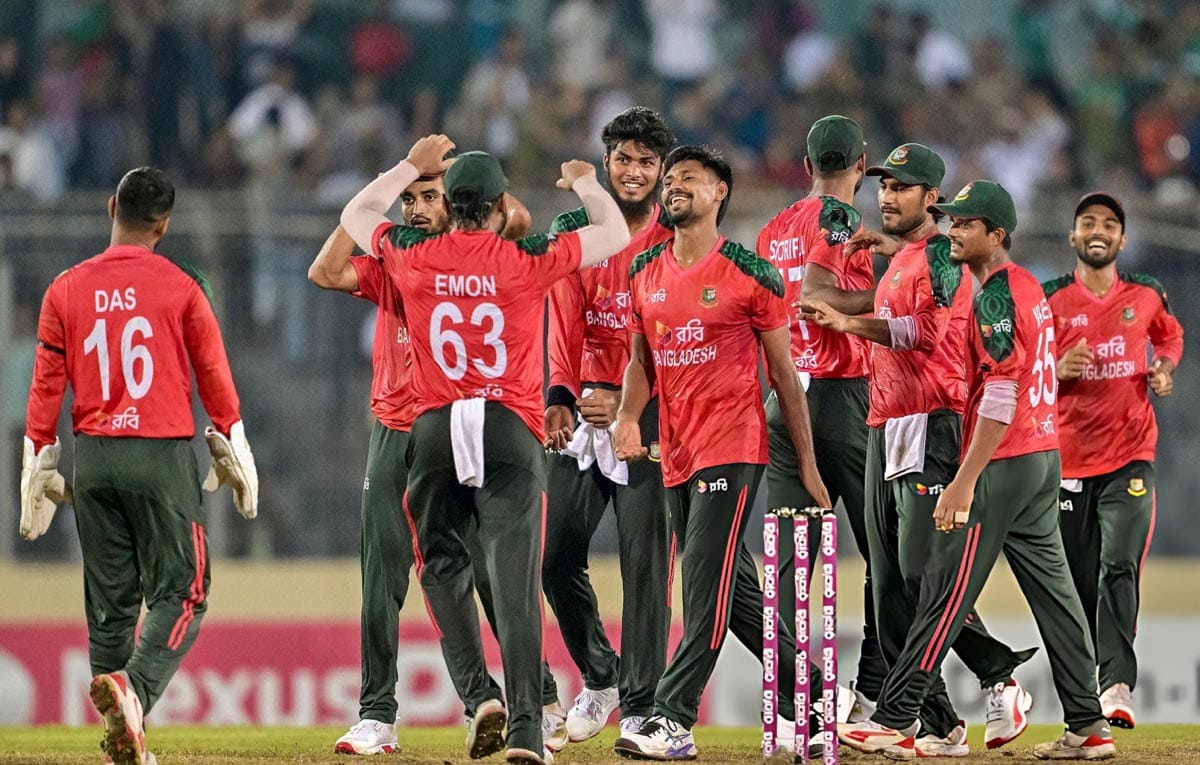 বাংলাদেশ ক্রিকেট টিম।