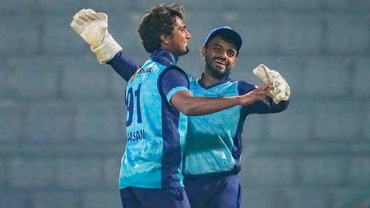 Hasan Mahmud Noakhali Express Cricfoot24