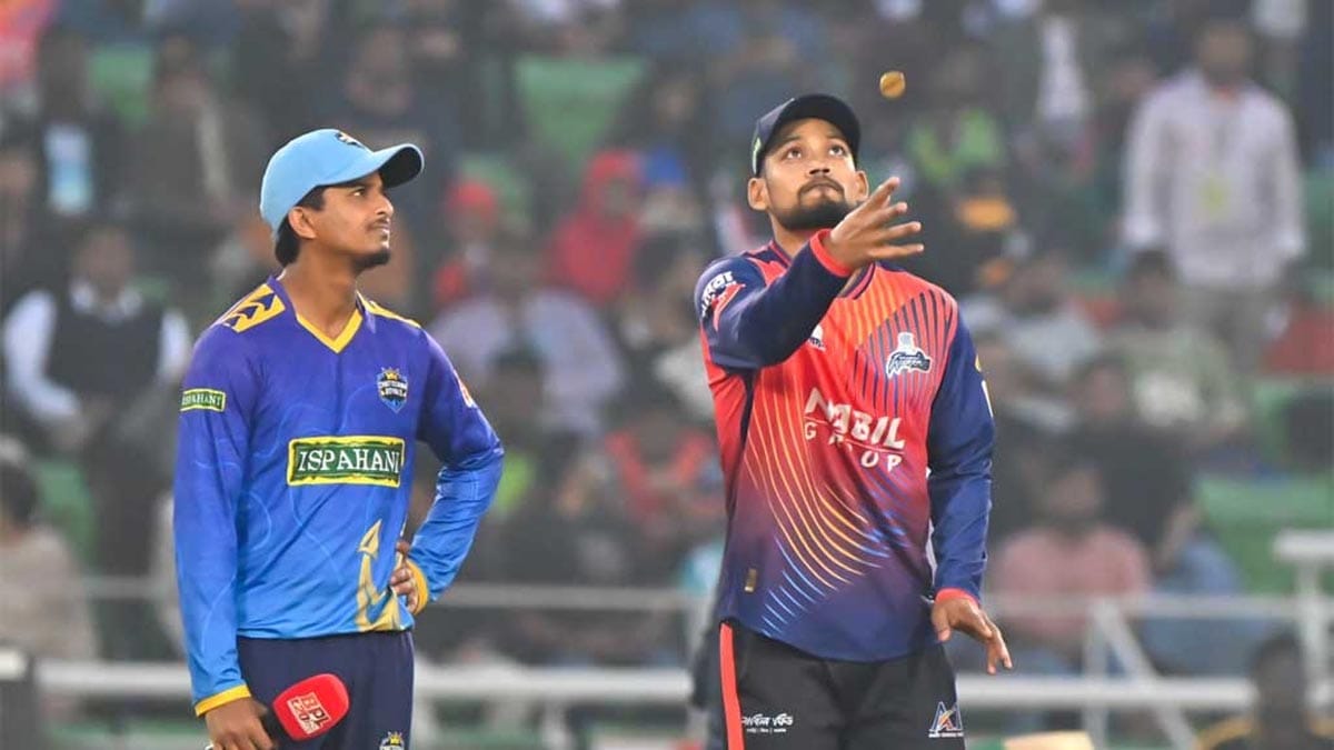 বিপিএলের ফাইনালে চোখ থাকবে দুই অধিনায়কের দিকেও