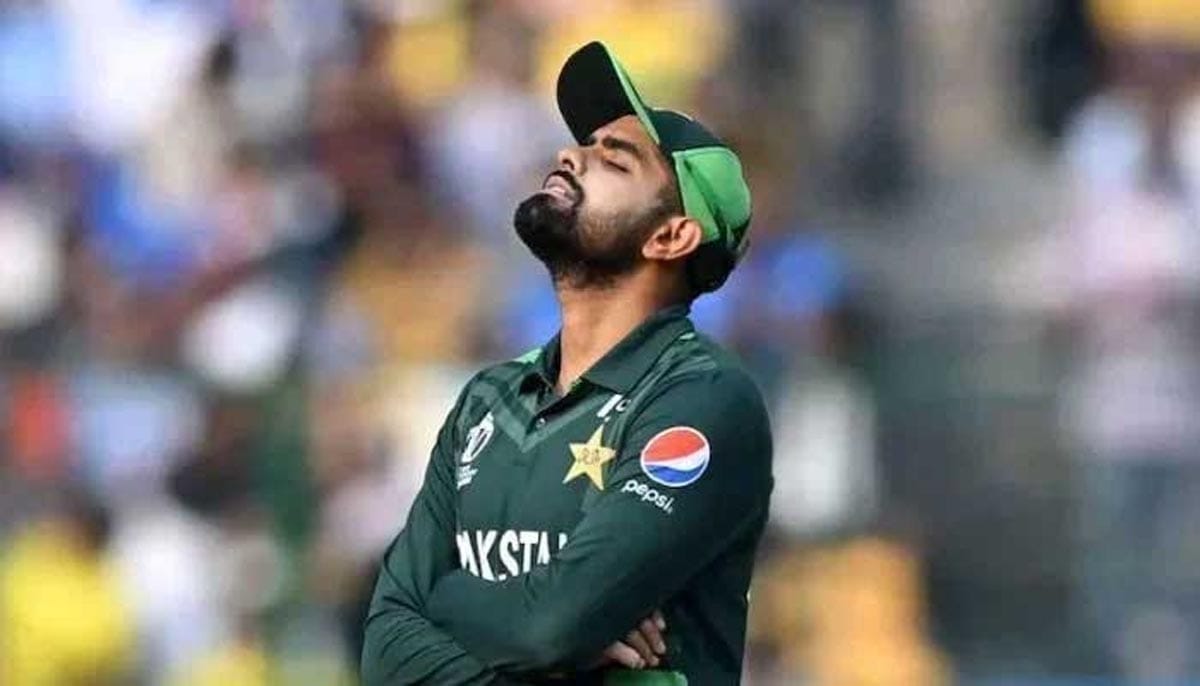পাকিস্তান ক্রিকেটে বাবর আজমের টি-টুয়েন্টি ফর্ম ও স্ট্রাইক রেট নিয়ে সমালোচনা।