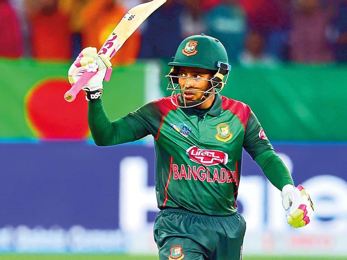 ওয়ানডে জার্সি গায়ে মুশফিকুর রহিমের একটি ফাইল ছবি।