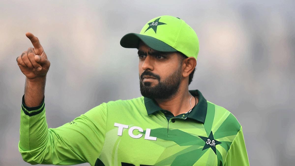 পাকিস্তানের ক্রিকেট তারকা বাবর আজম।