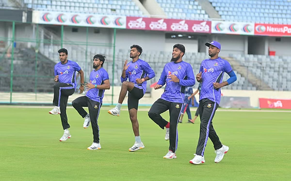 বাংলাদেশের ক্রিকেটারদের অনুশীলন।