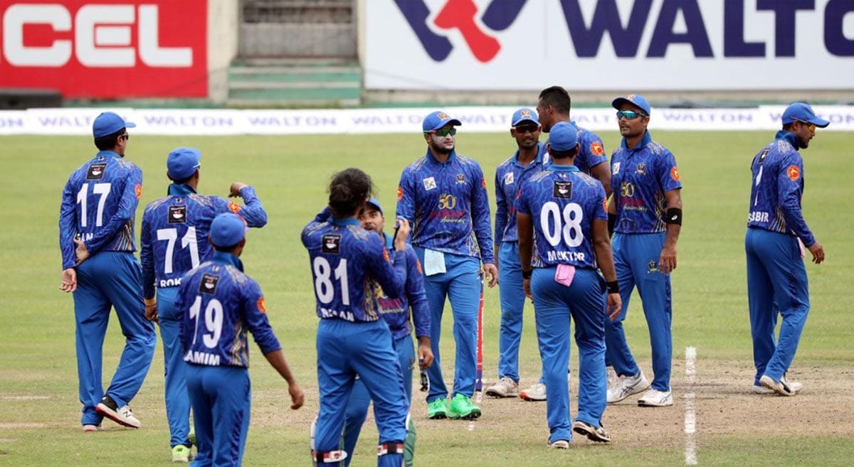 ডিপিএলের ম্যাচের একটি দৃশ্য।