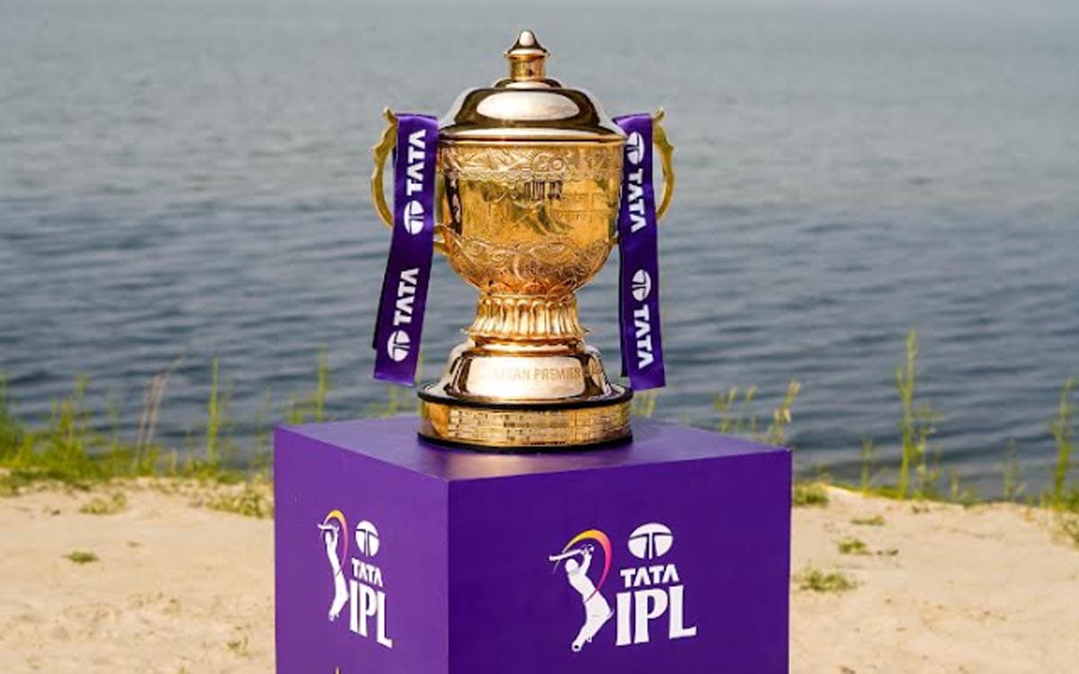 আইপিএলের চাম্পিয়ন ট্রফির ছবি।