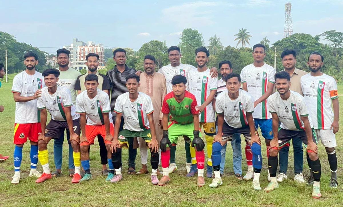 সিলেট সদর উপজেলা স্পোর্টস একাডেমি ফুটবল দল।