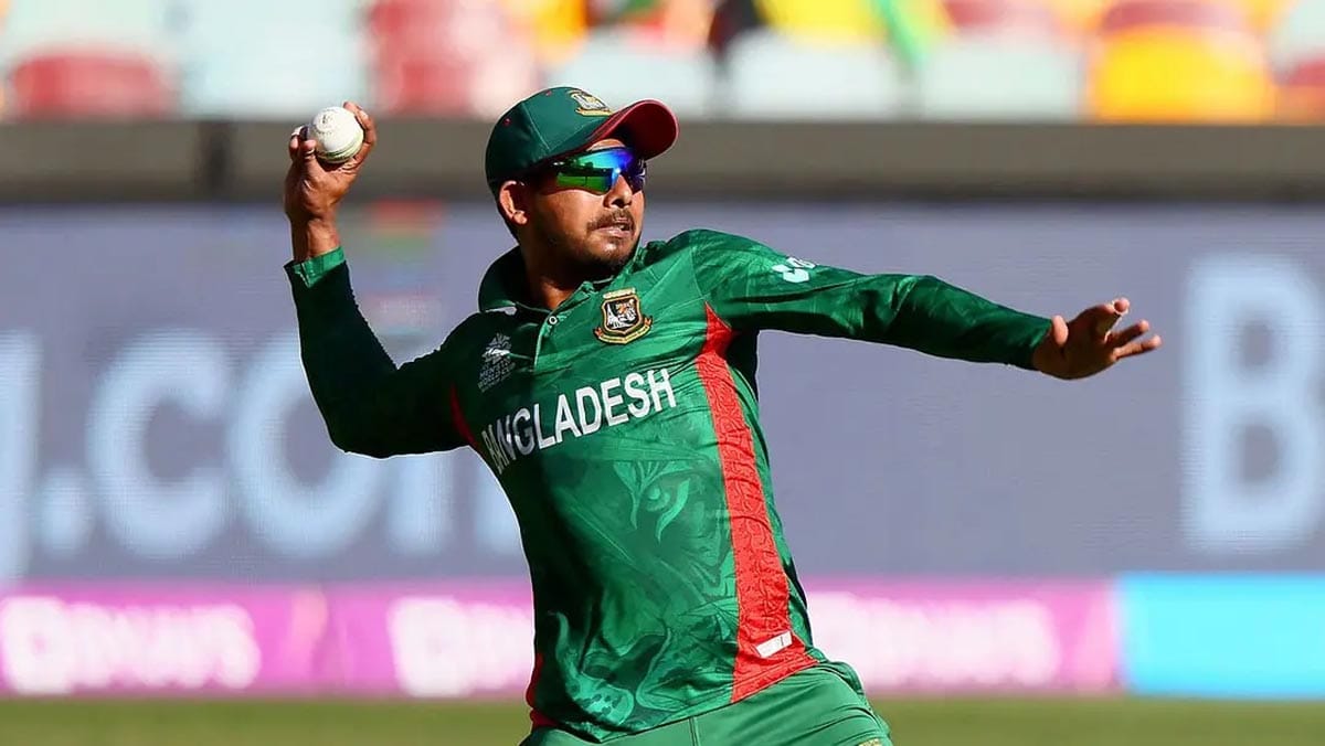 চার বছর পর বাংলাদেশ ওয়ানডে দলে ফিরলেন মোসাদ্দেক সৈকত।